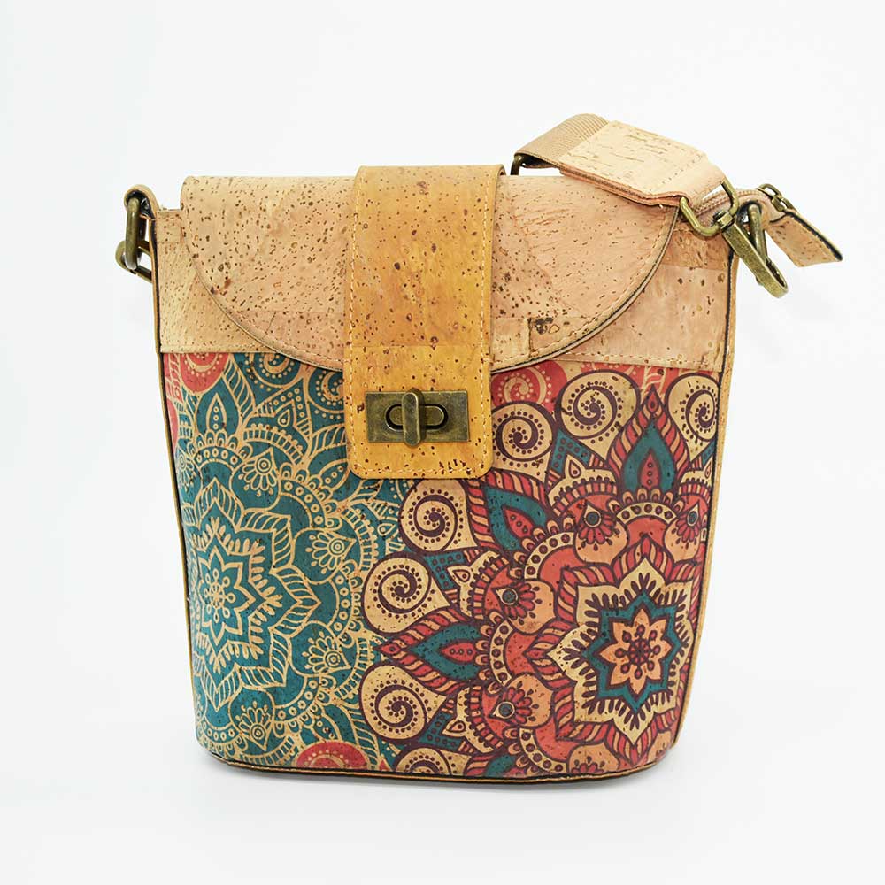 Cork Heart Shape Handbag, Cork Bags, Vegan Leather, Handmade Bags, Vegan Bags, Vegan Product, Gift Bags, Eco Bags, Made in Portugal Red